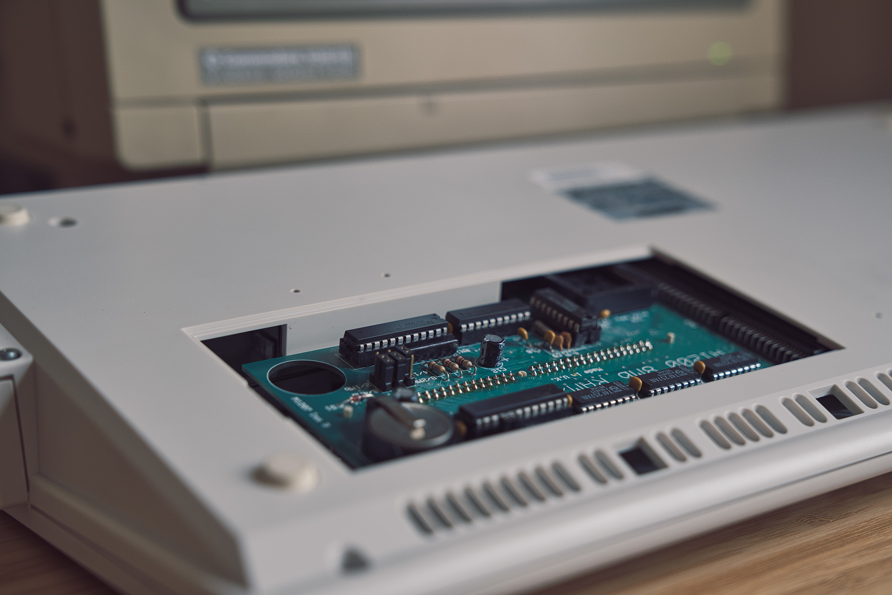 Installing 8MB RAM upgrade in an Amiga A1200